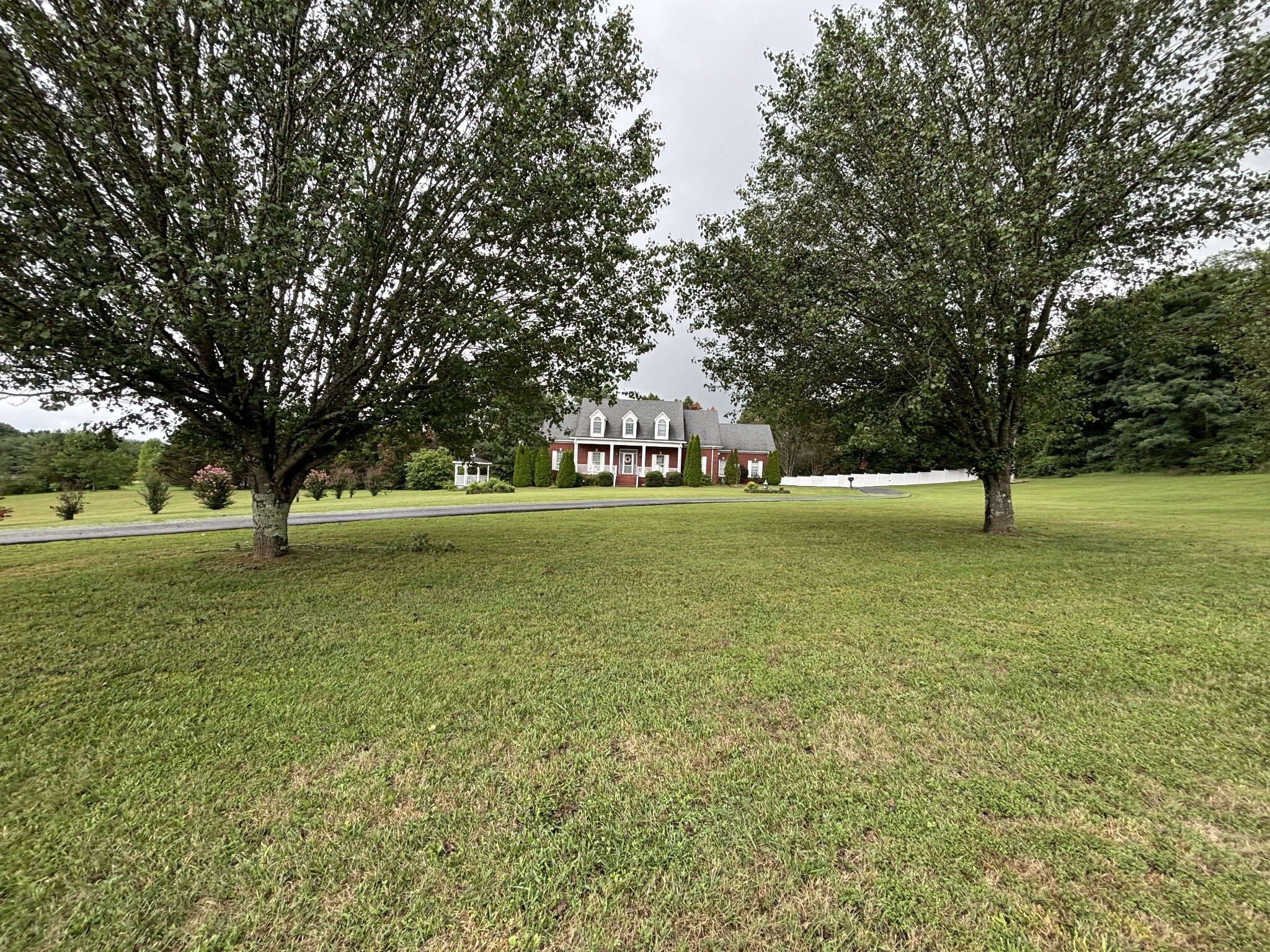 Photo 5 of 47 of 1820 Elkton Pike house