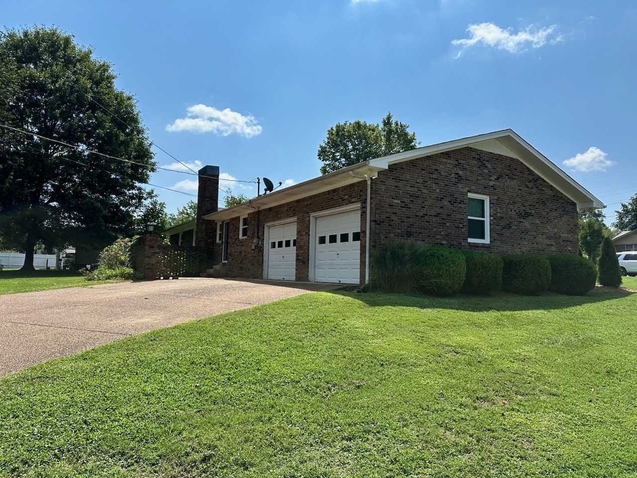 Photo 5 of 18 of 1016 Tucker Dr house