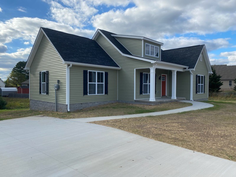 Photo 2 of 16 of 122 Pisgah Ridge Cove Rd house