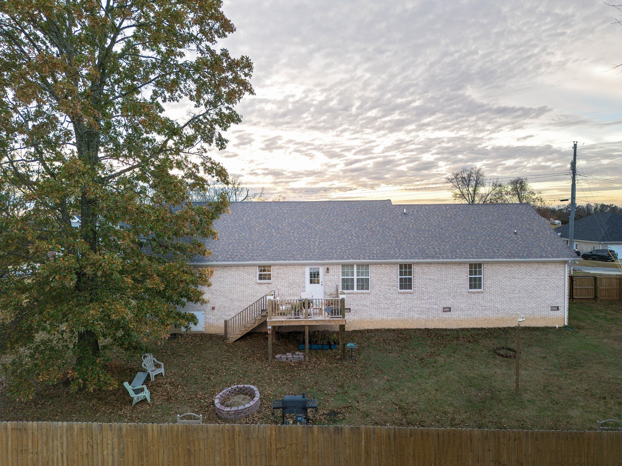 Photo 12 of 39 of 115 Lookout Ln house