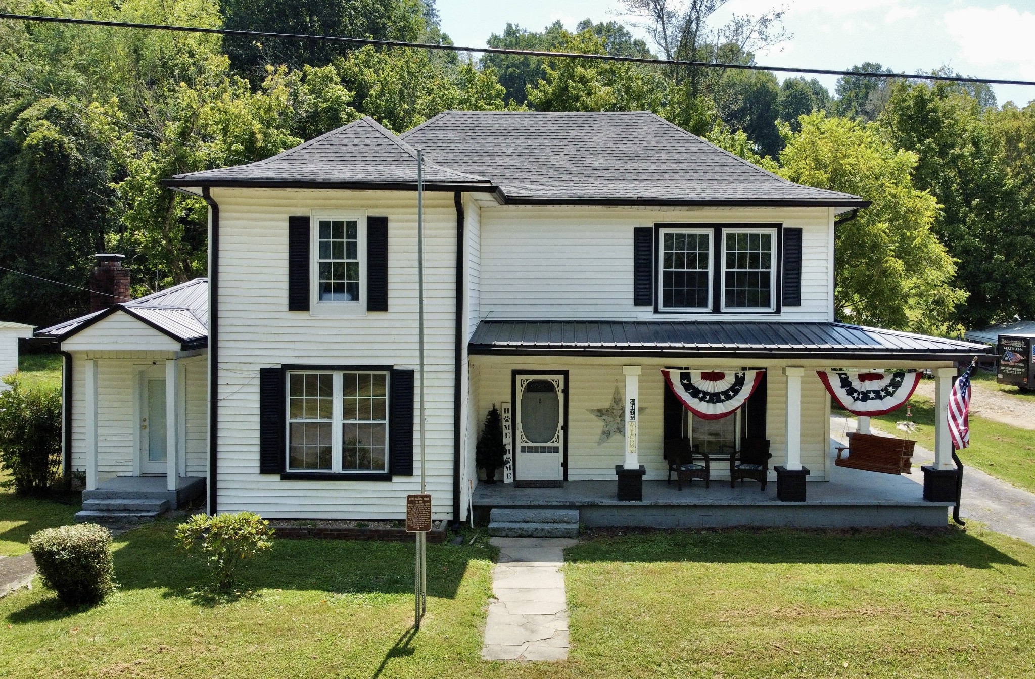 Photo 2 of 25 of 419 E Main St house