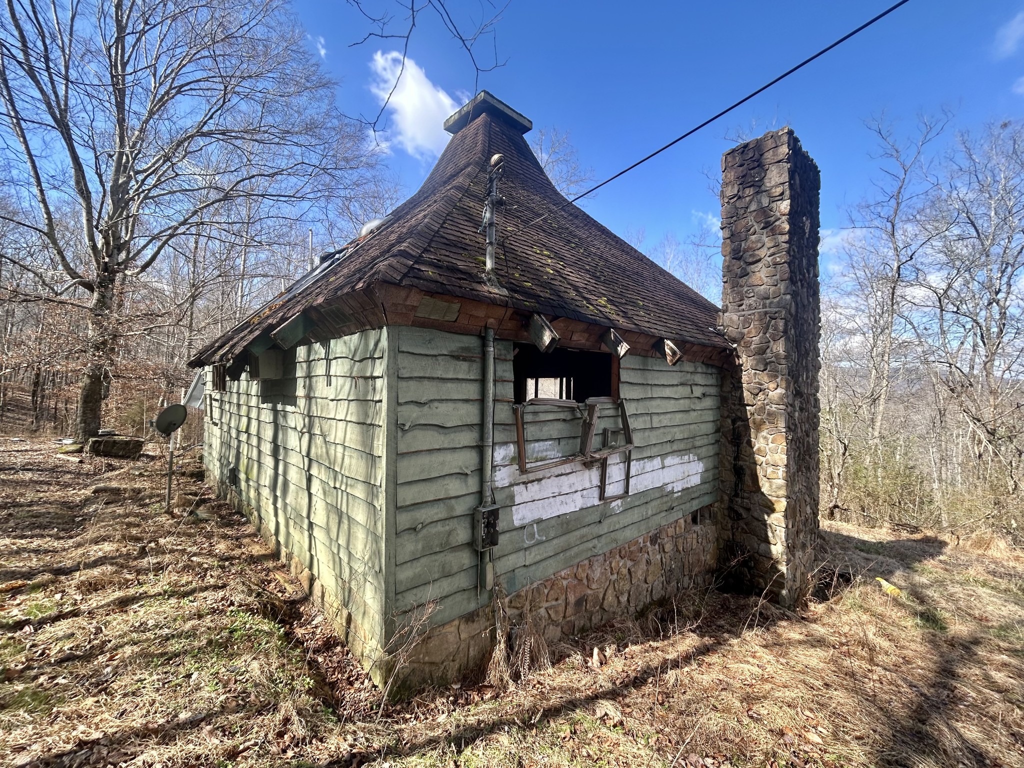 Photo 6 of 57 of 10127 Rocky River Rd house