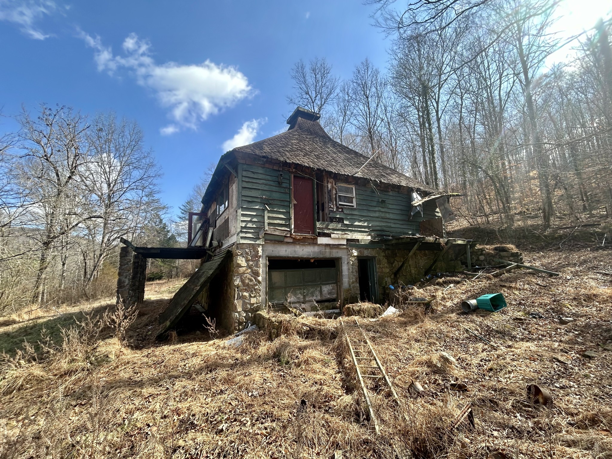 Photo 9 of 57 of 10127 Rocky River Rd house