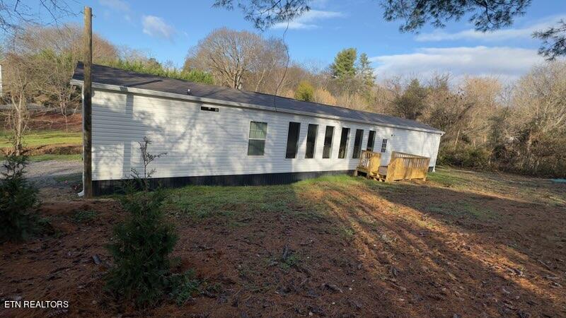 Photo 11 of 14 of 3908 Old Knoxville Hwy mobile home