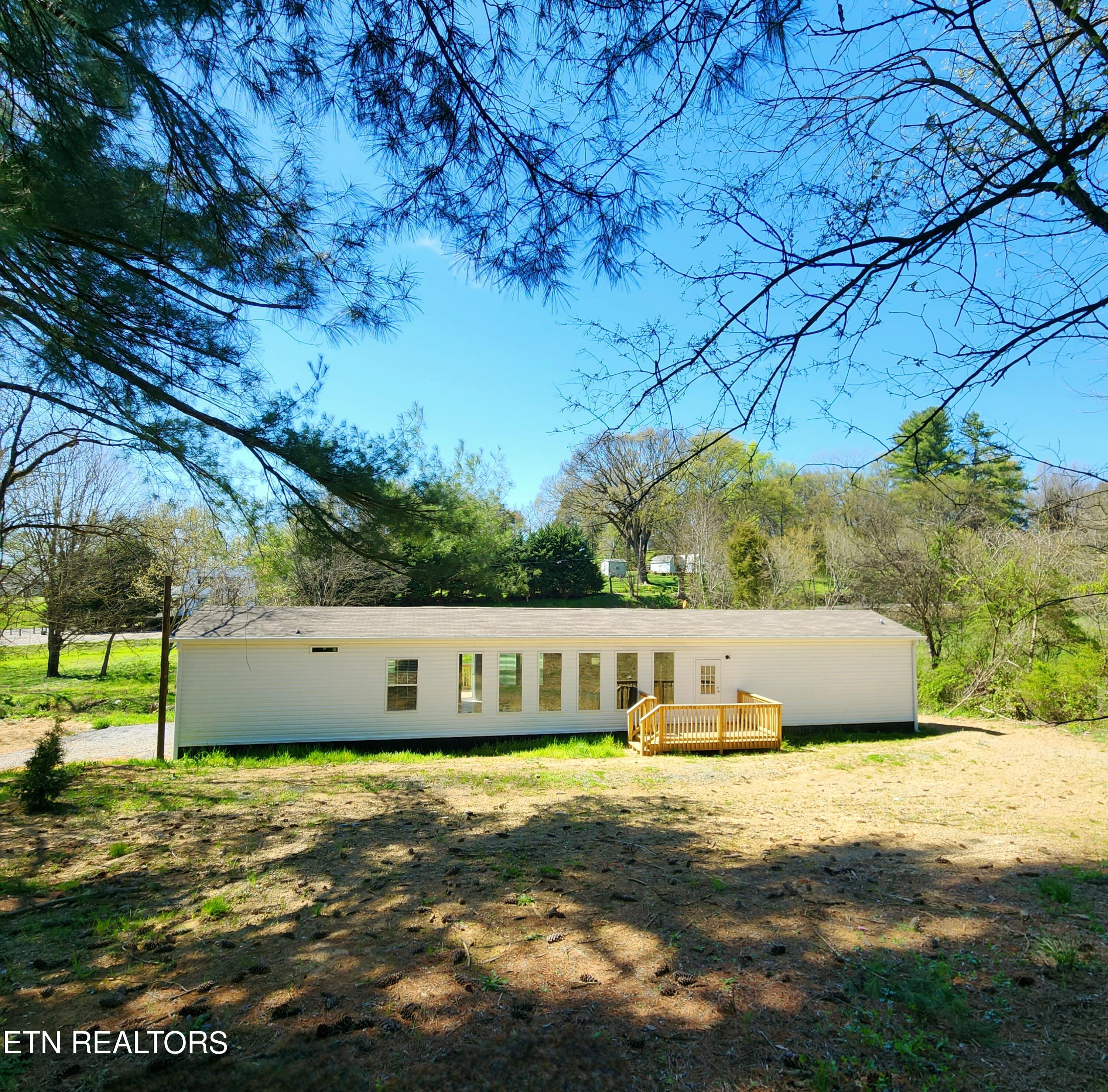 Photo 14 of 14 of 3908 Old Knoxville Hwy mobile home