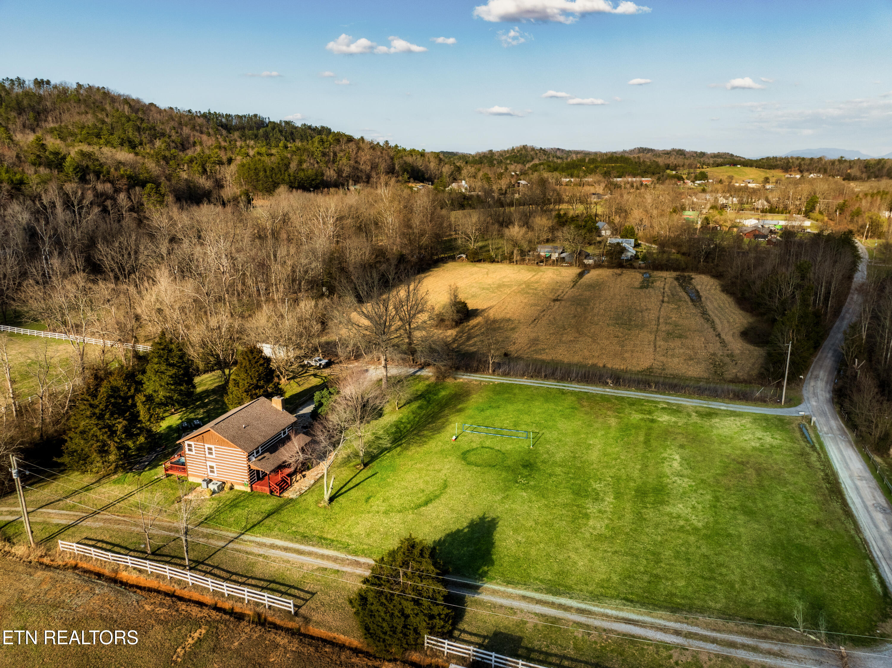 Photo 4 of 28 of 2066 Fox Lane house