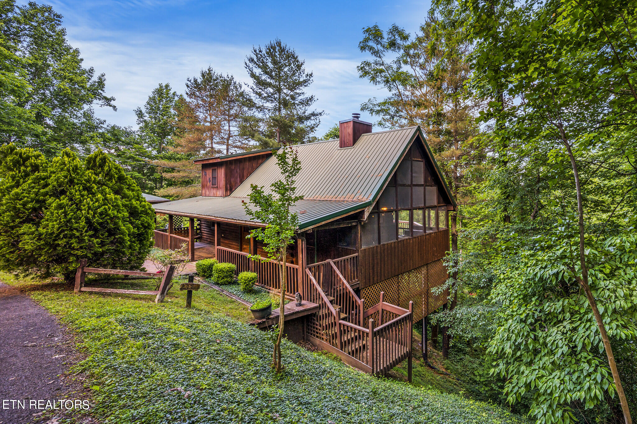 Photo 1 of 37 of 1704 Ridgecrest Drive house