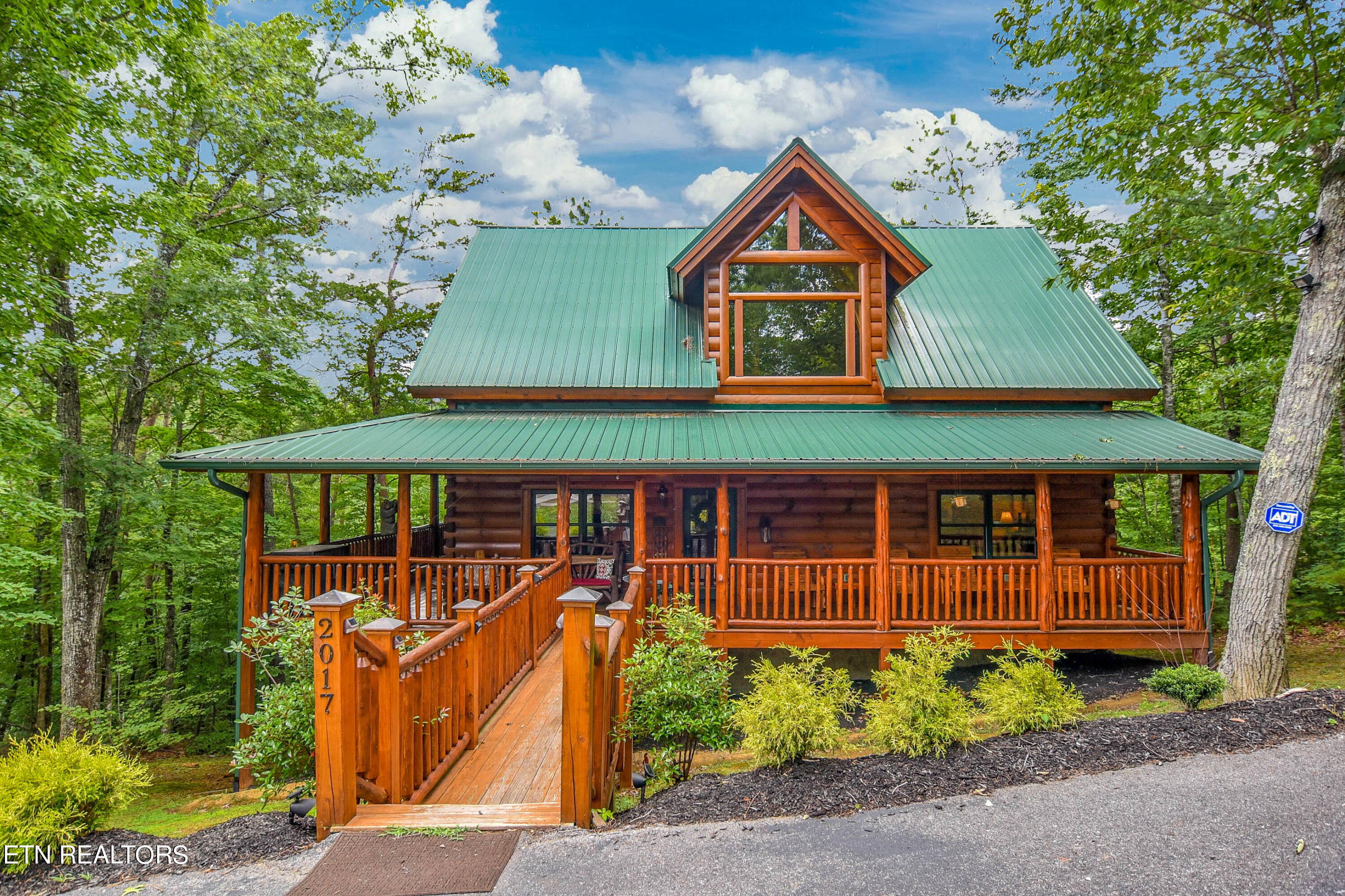 Photo 1 of 33 of 2017 Smoky Cove Rd house