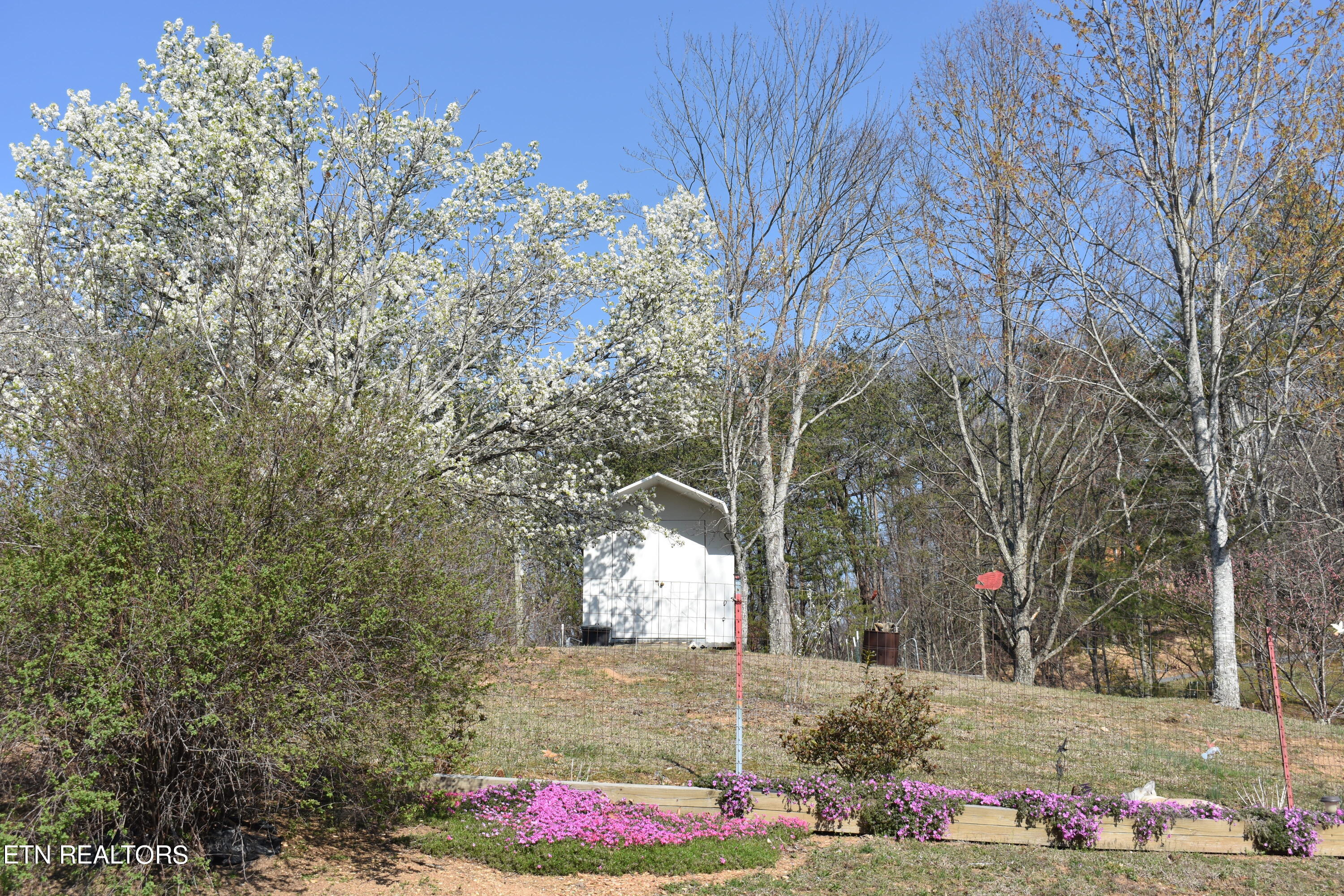 Photo 6 of 51 of 3030 Engle Town Rd house