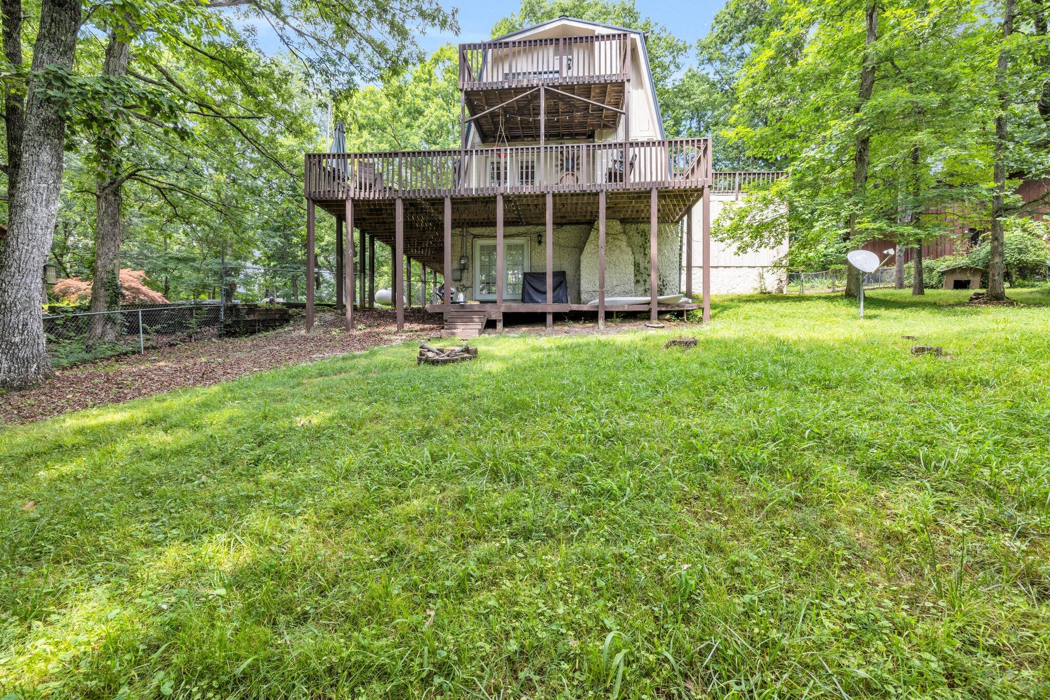 Photo 9 of 28 of 1624 Rustic Homes Ln house