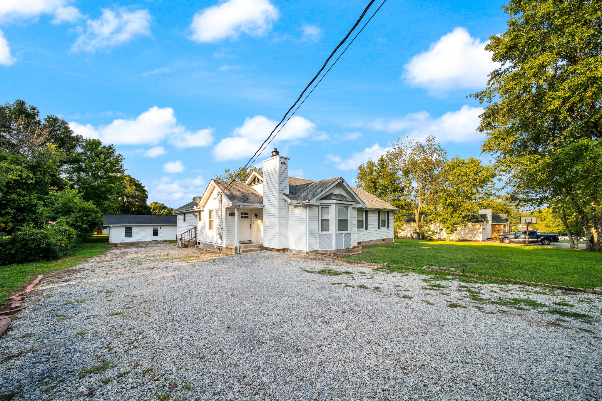 Photo 2 of 7 of 411 Lake Farm Rd house