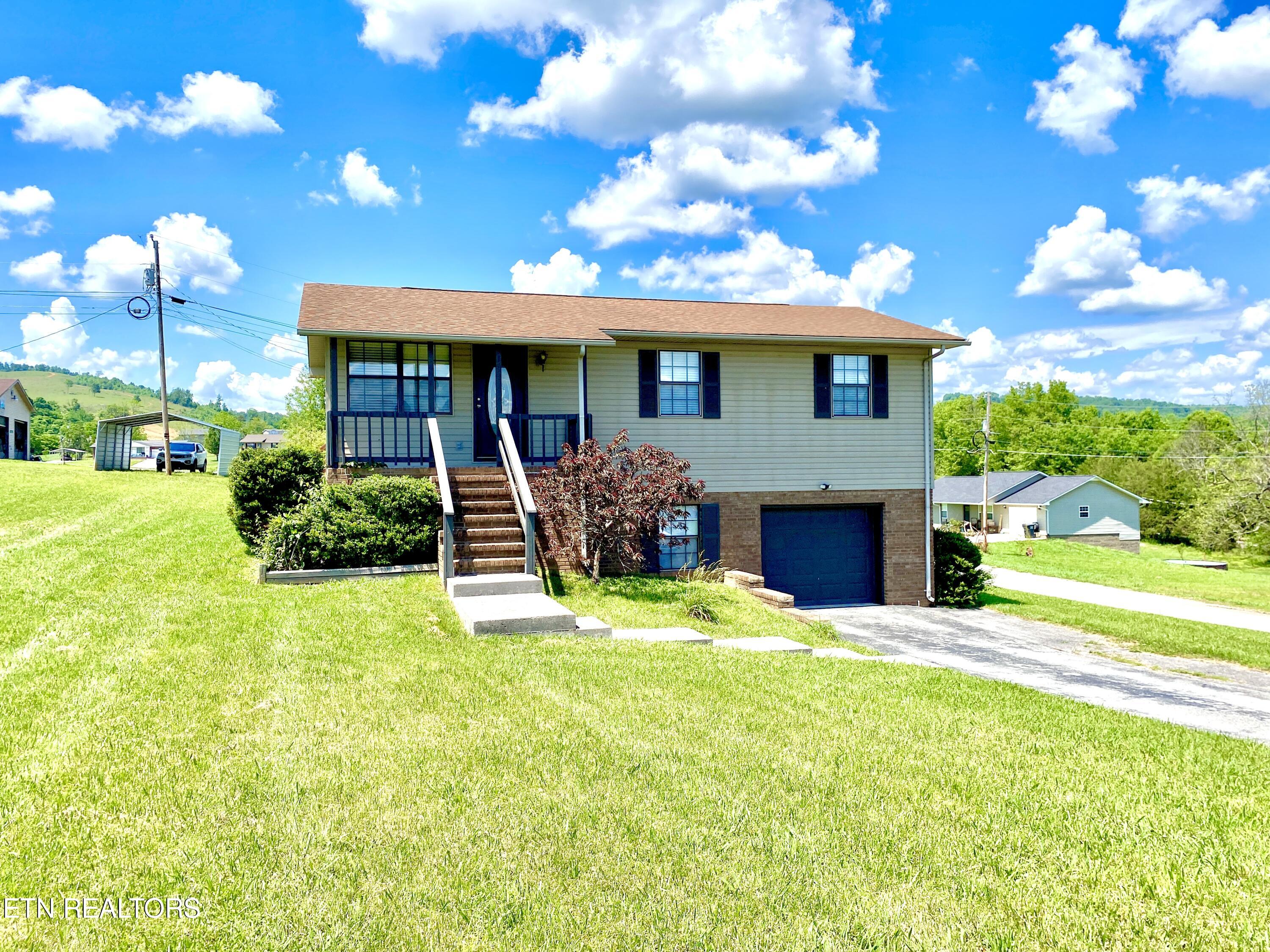 Photo 1 of 8 of 186 Leabow Circle house