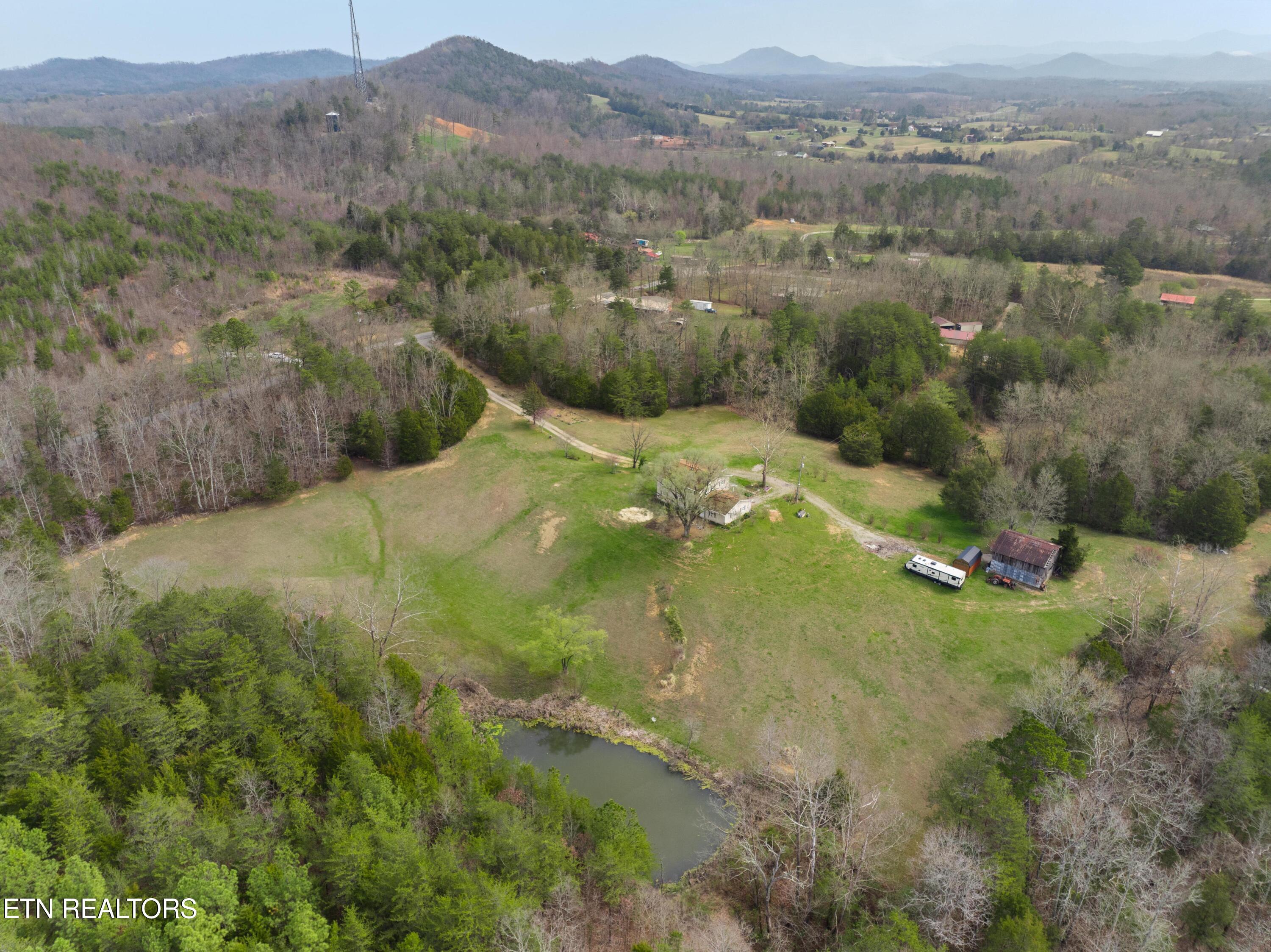 Photo 26 of 44 of 125 Lick Creek Rd house