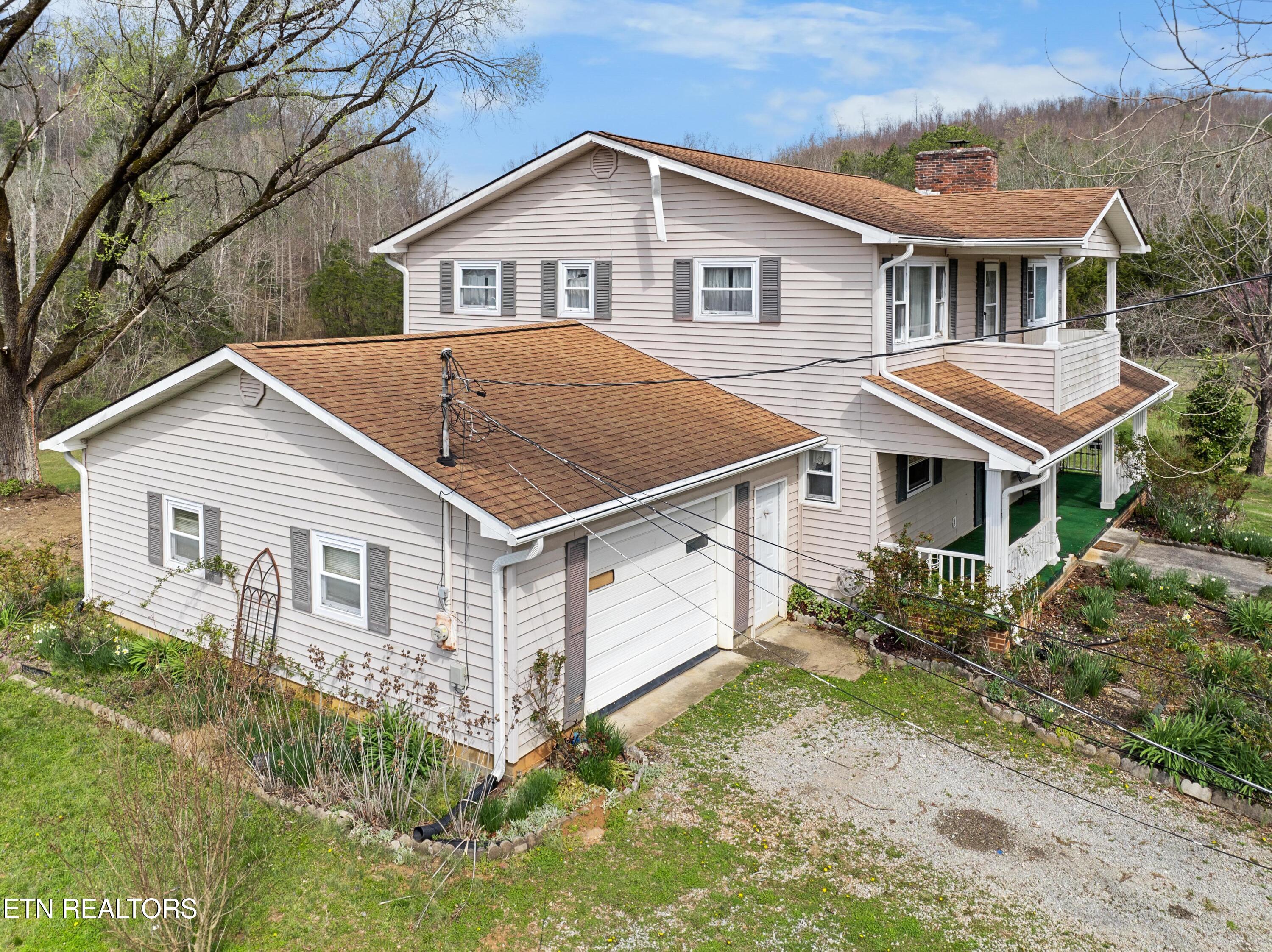 Photo 5 of 44 of 125 Lick Creek Rd house