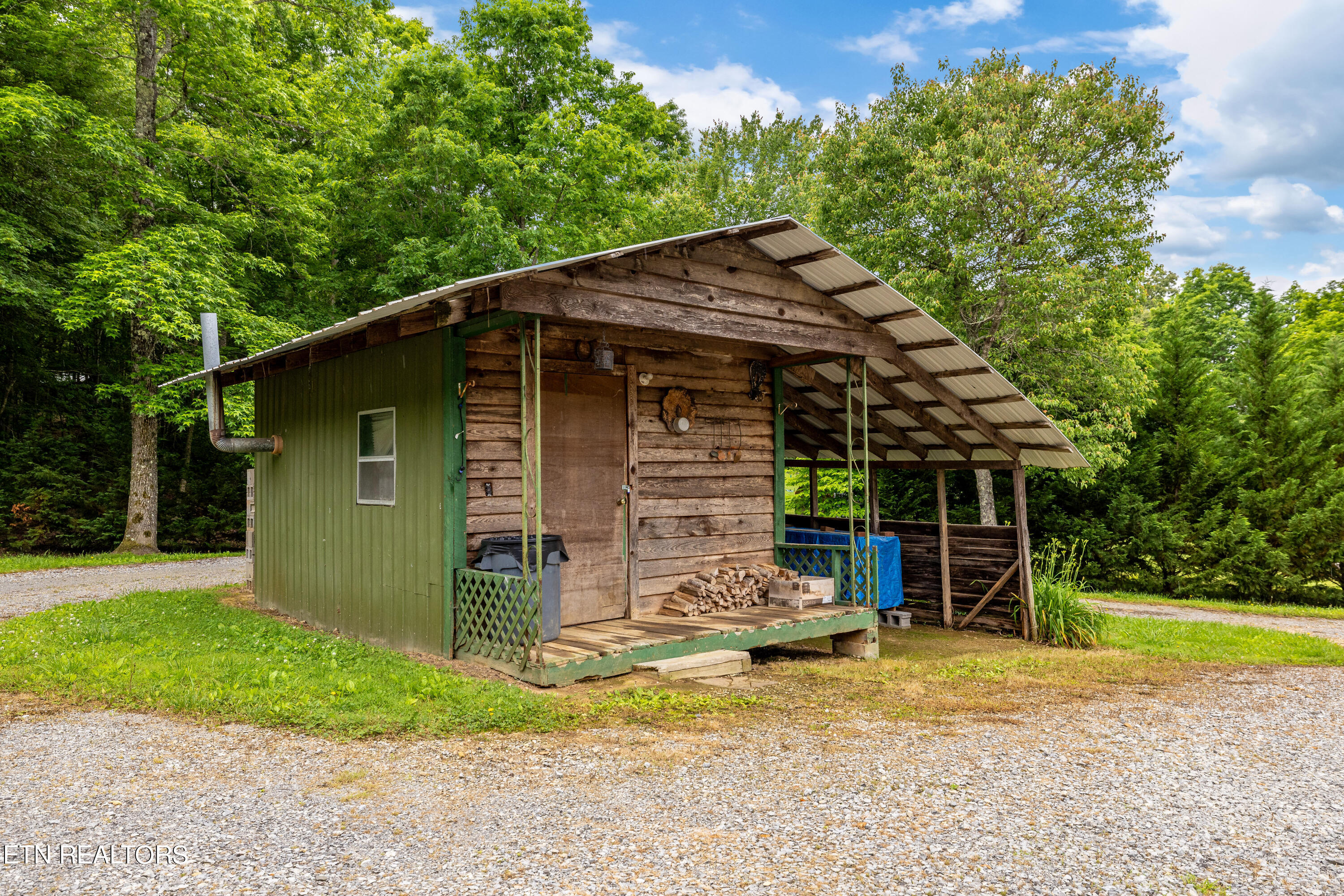 Photo 6 of 40 of 170 Graham Loop mobile home