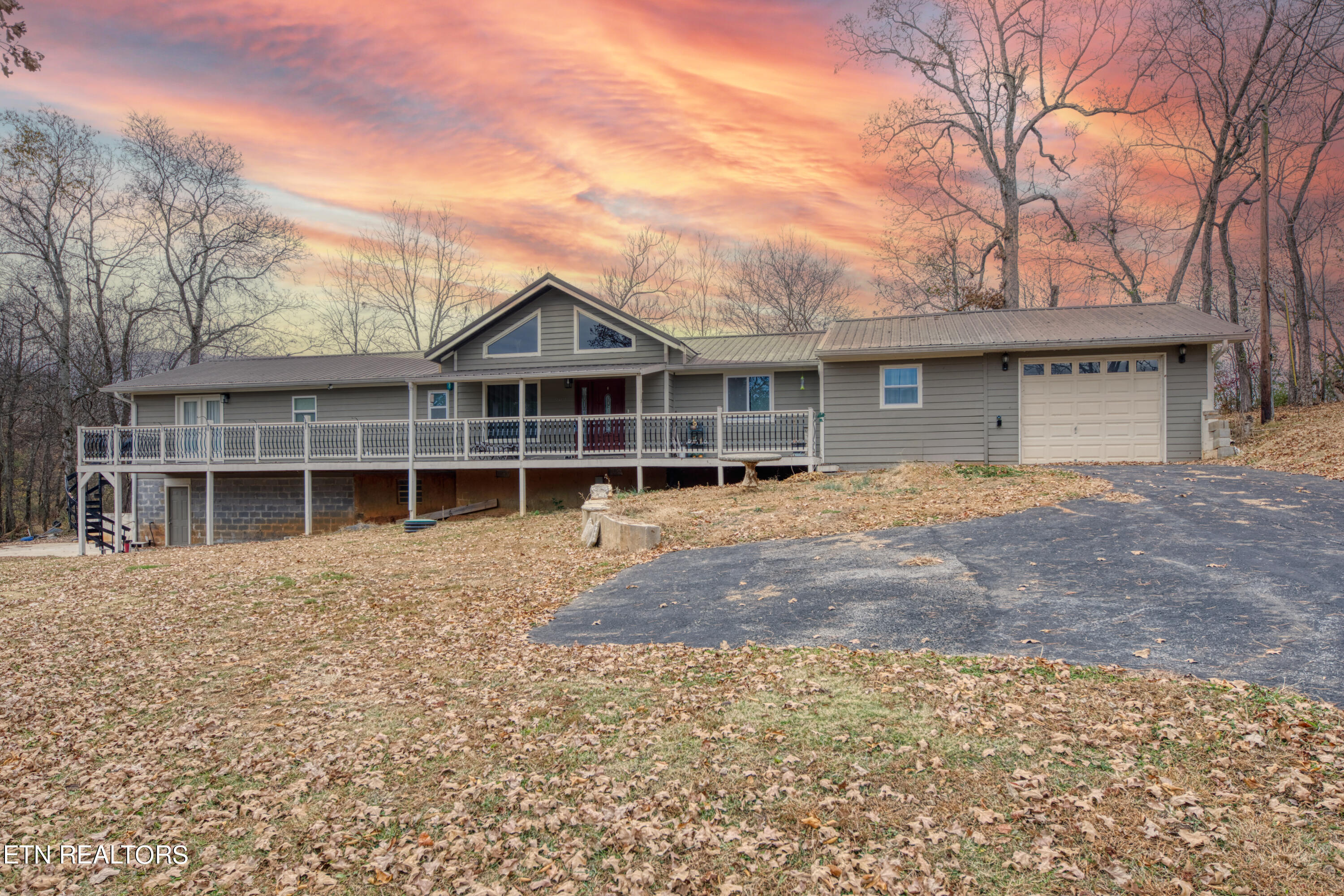 Photo 2 of 46 of 635 Corntassel Rd house