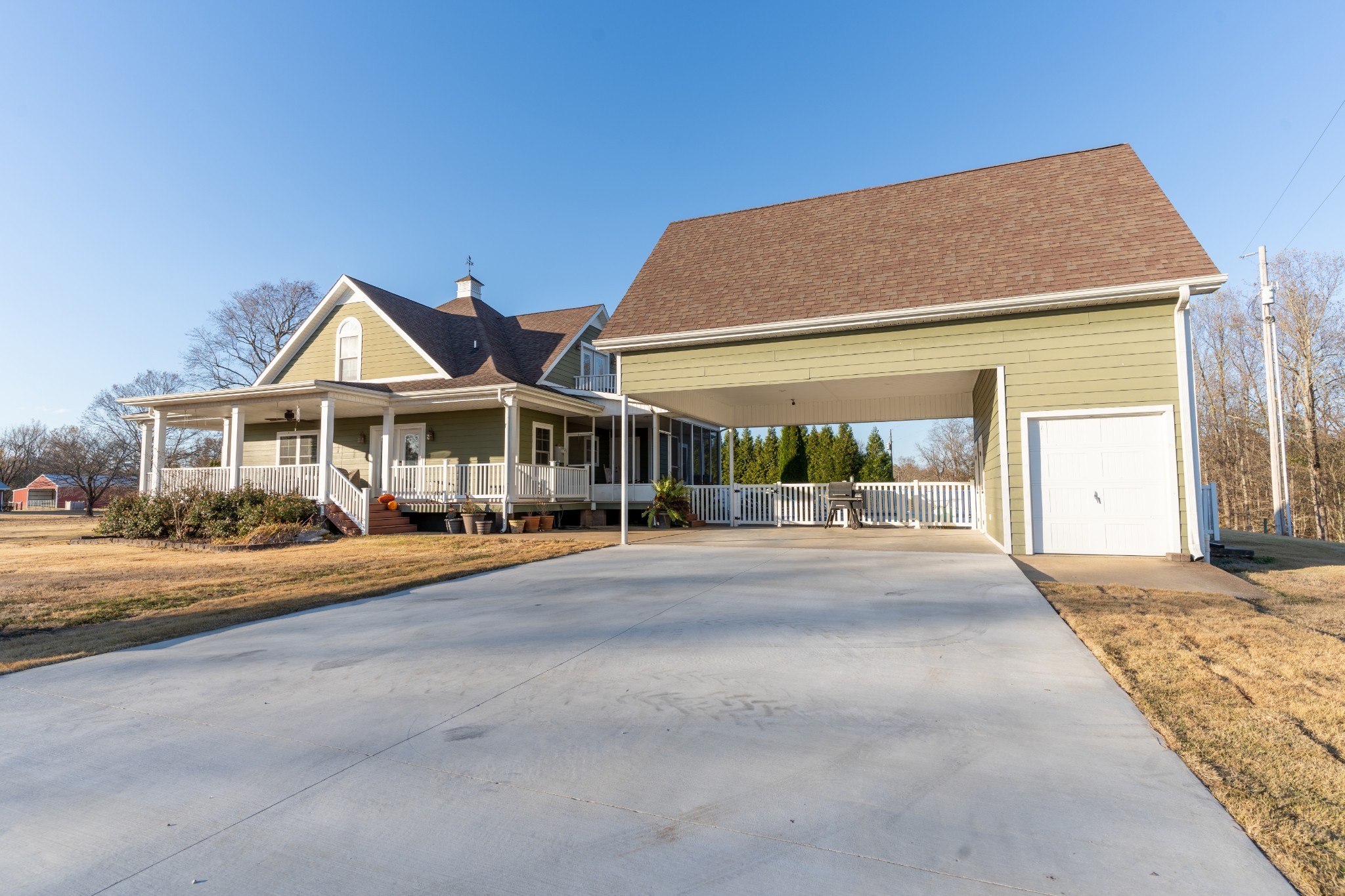 Photo 5 of 35 of 44 Hardin Loop house