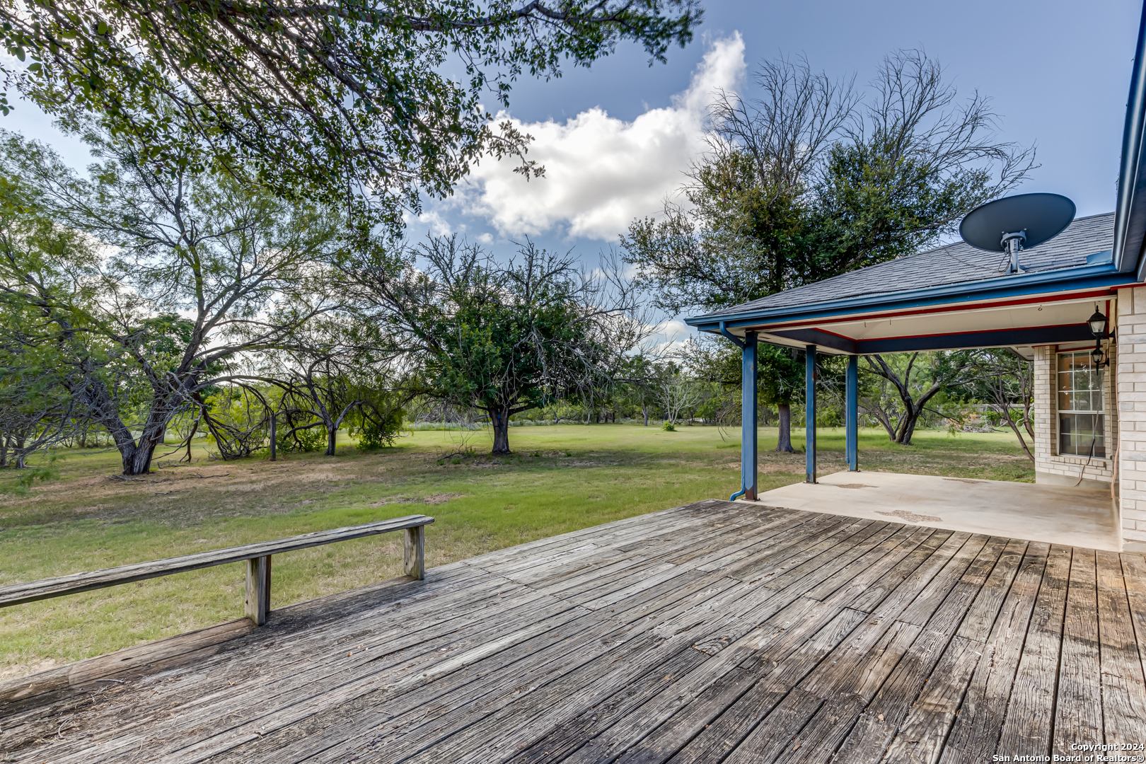 Photo 7 of 42 of 4898 Mount Olive house