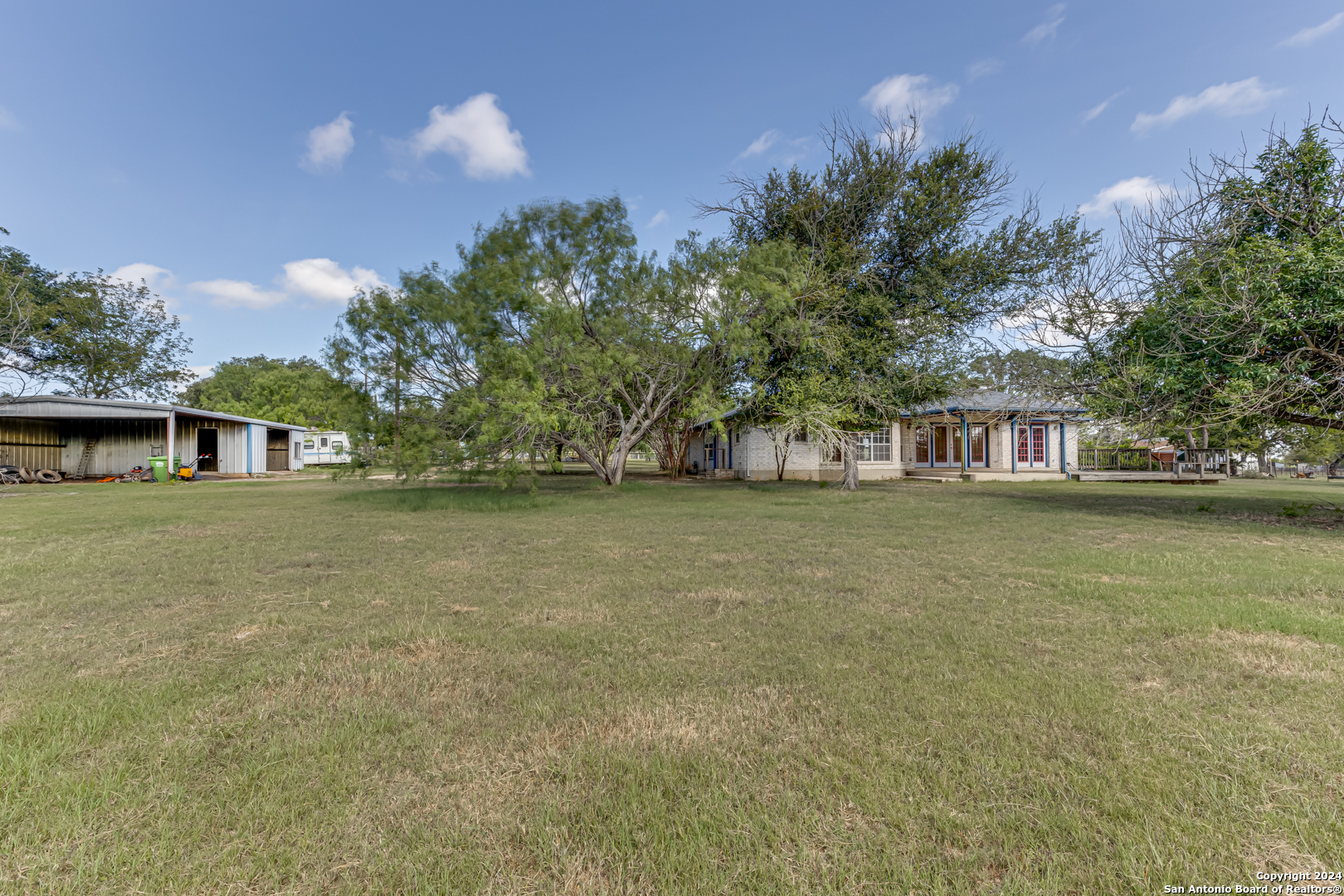 Photo 8 of 42 of 4898 Mount Olive house