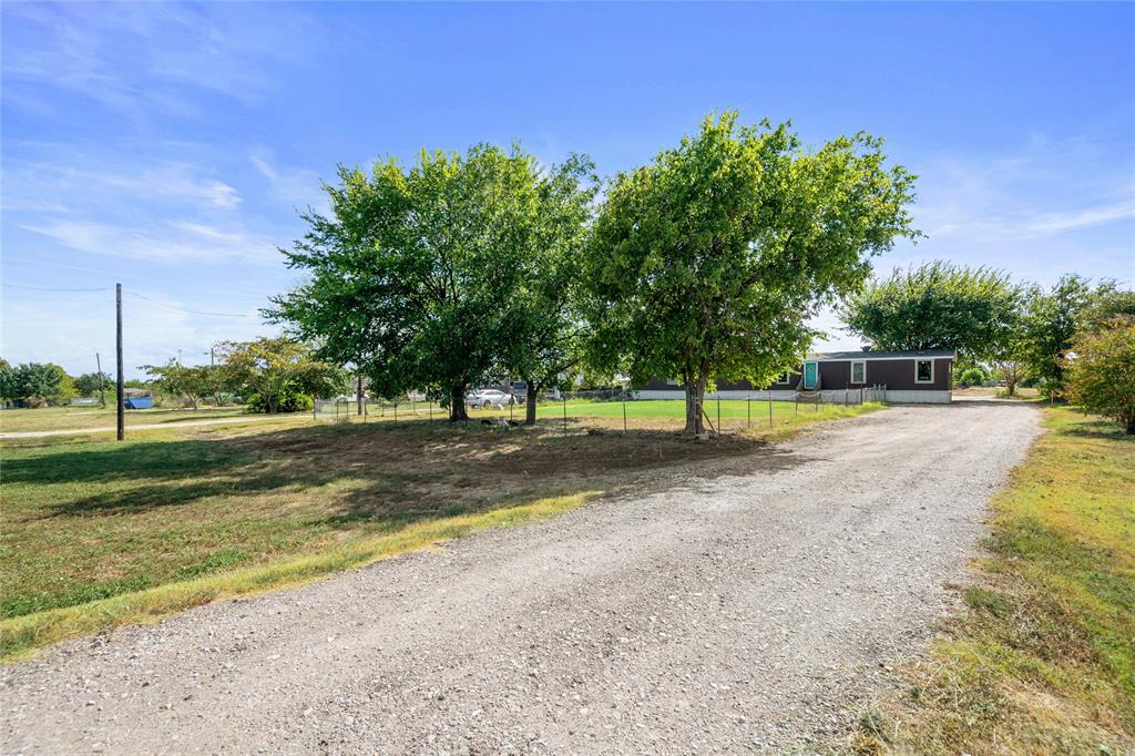 Photo 2 of 36 of 2513 County Road 615 mobile home