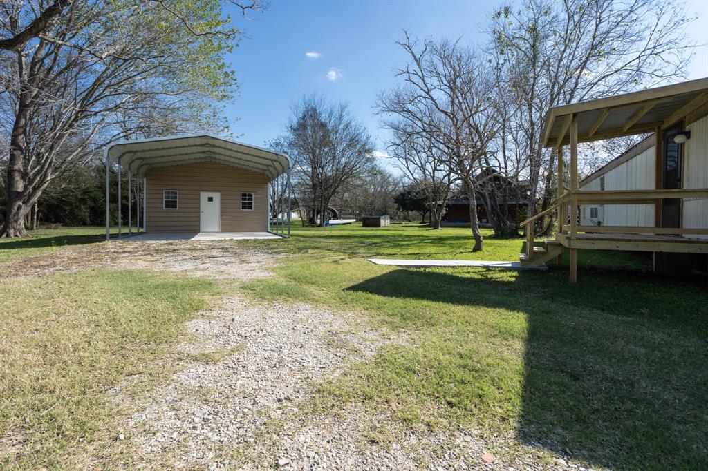 Photo 4 of 20 of 10643 County Road 583 mobile home