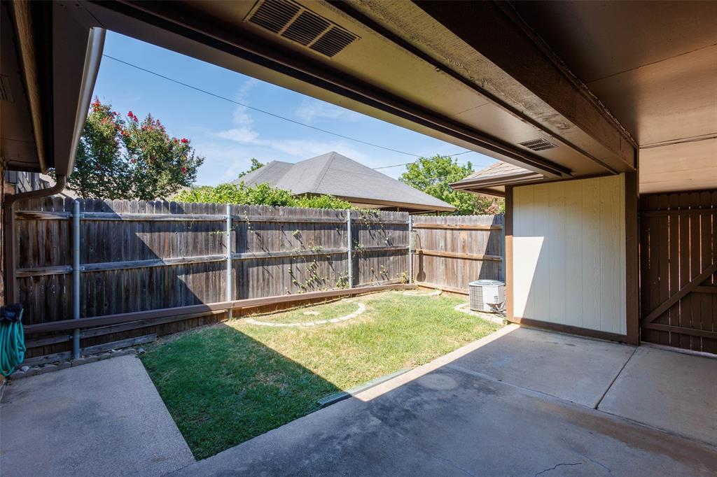 Photo 15 of 20 of 607 Windgate Court townhome