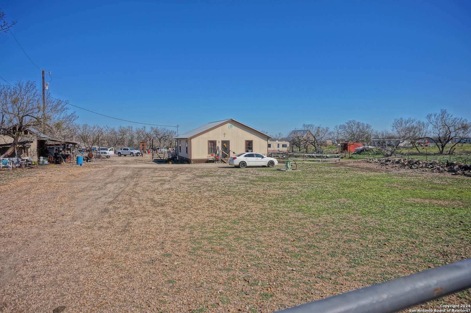 Photo 1 of 11 of 15749 LUCKEY RD house