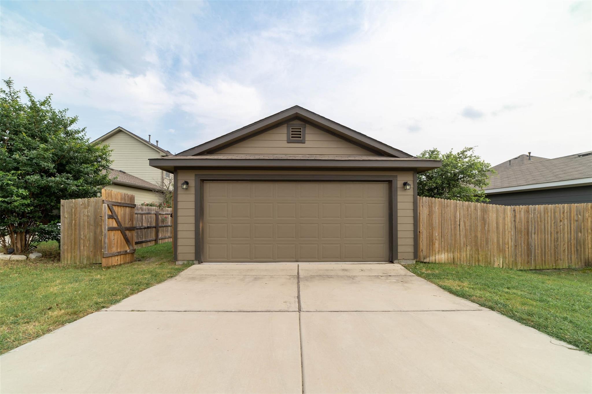 Photo 20 of 21 of 2016 Langdale LN house