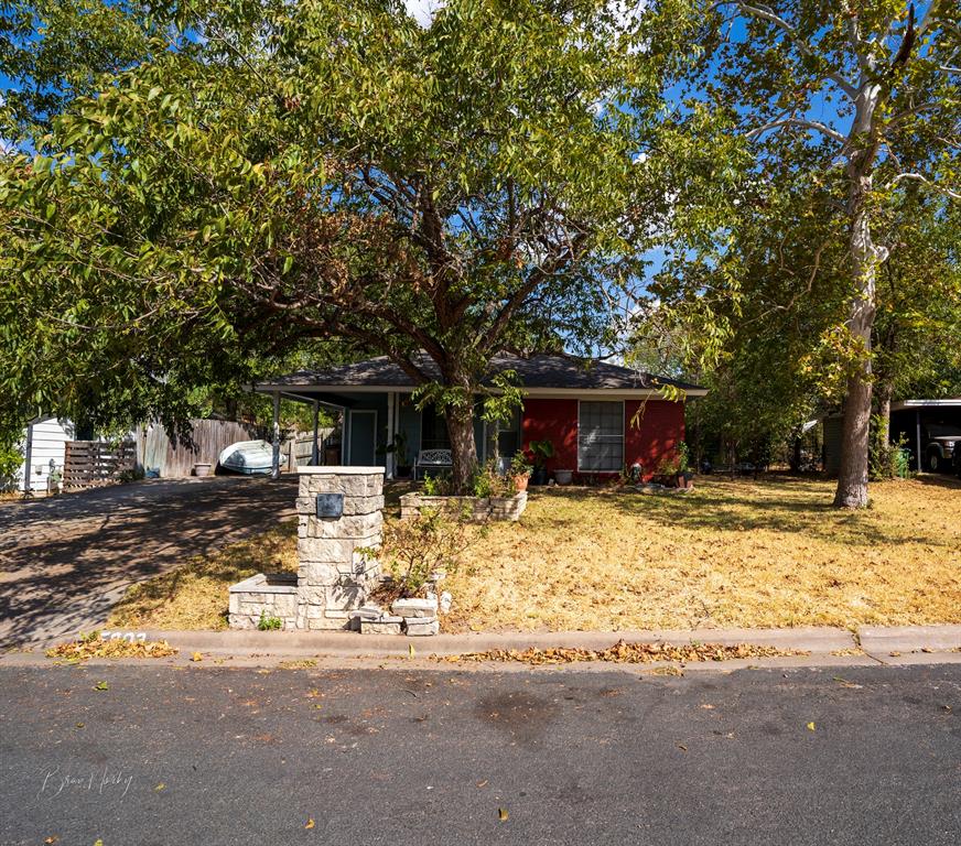 Photo 4 of 20 of 5803 Glenhollow PATH house