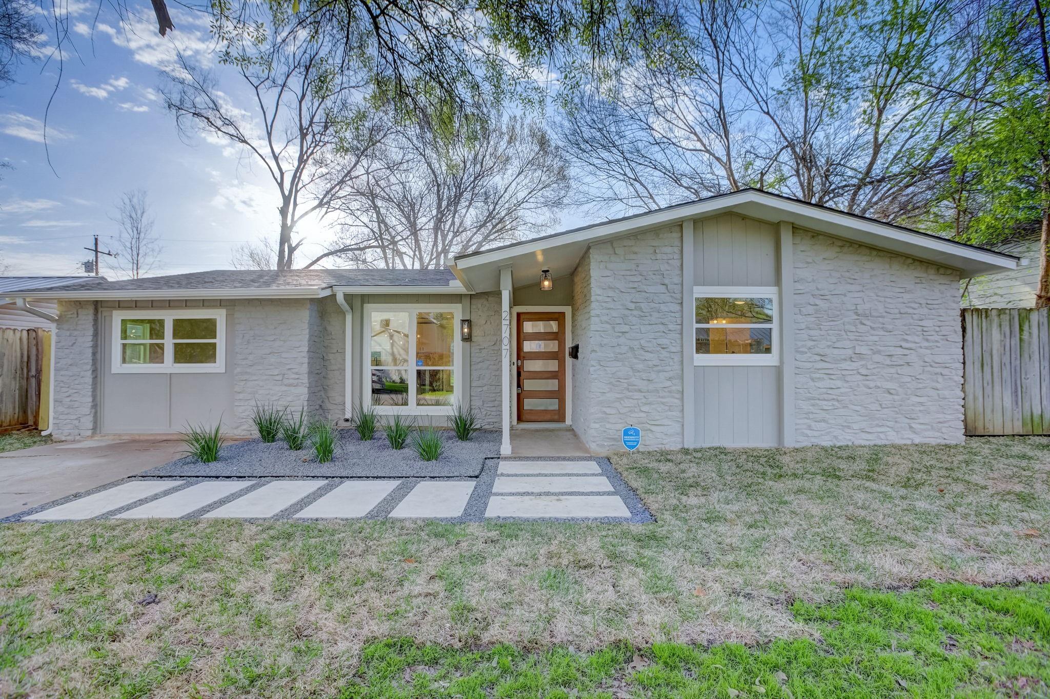 Photo 9 of 30 of 2707 Friar Tuck LN house