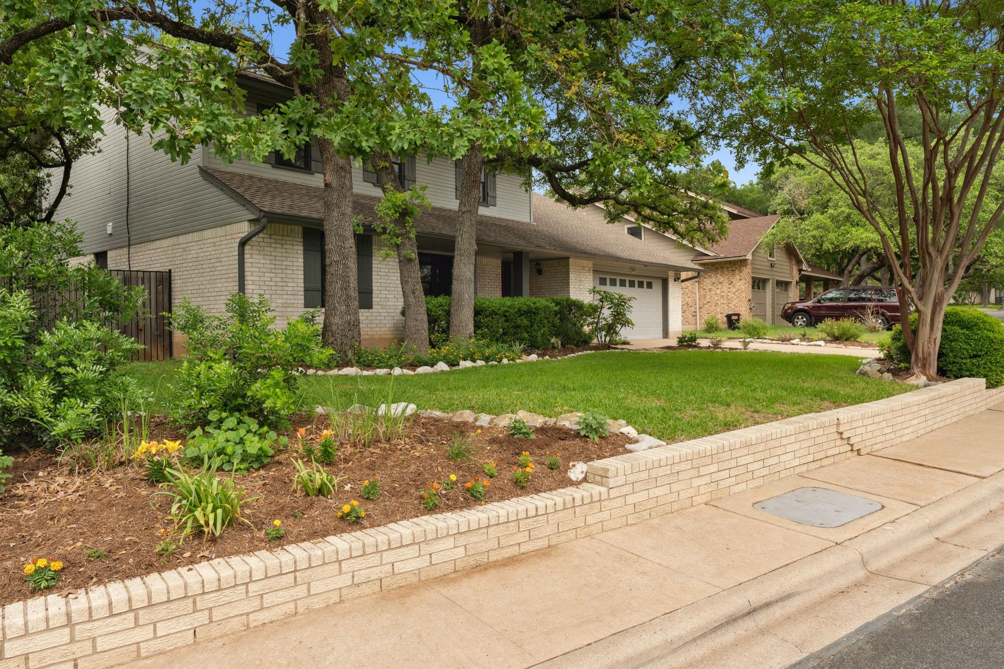 Photo 1 of 39 of 4927 Trail West DR house