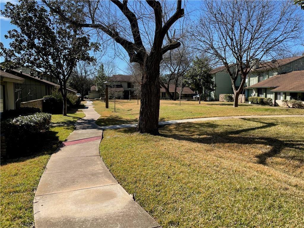 Photo 20 of 21 of 5061 Fort Clark DR townhome