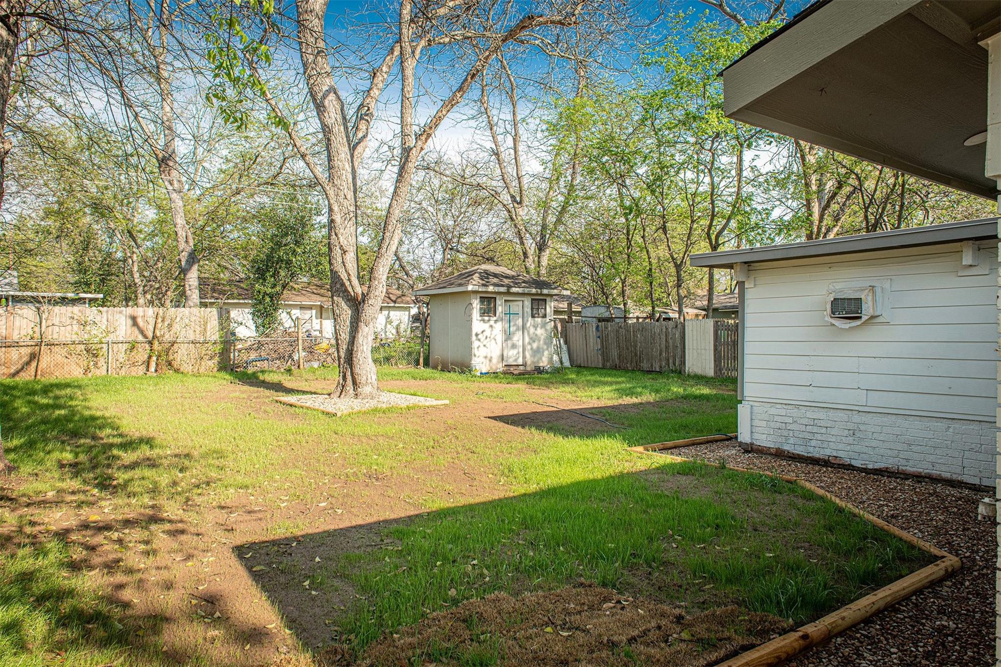 Photo 10 of 26 of 6508 Linda LN house