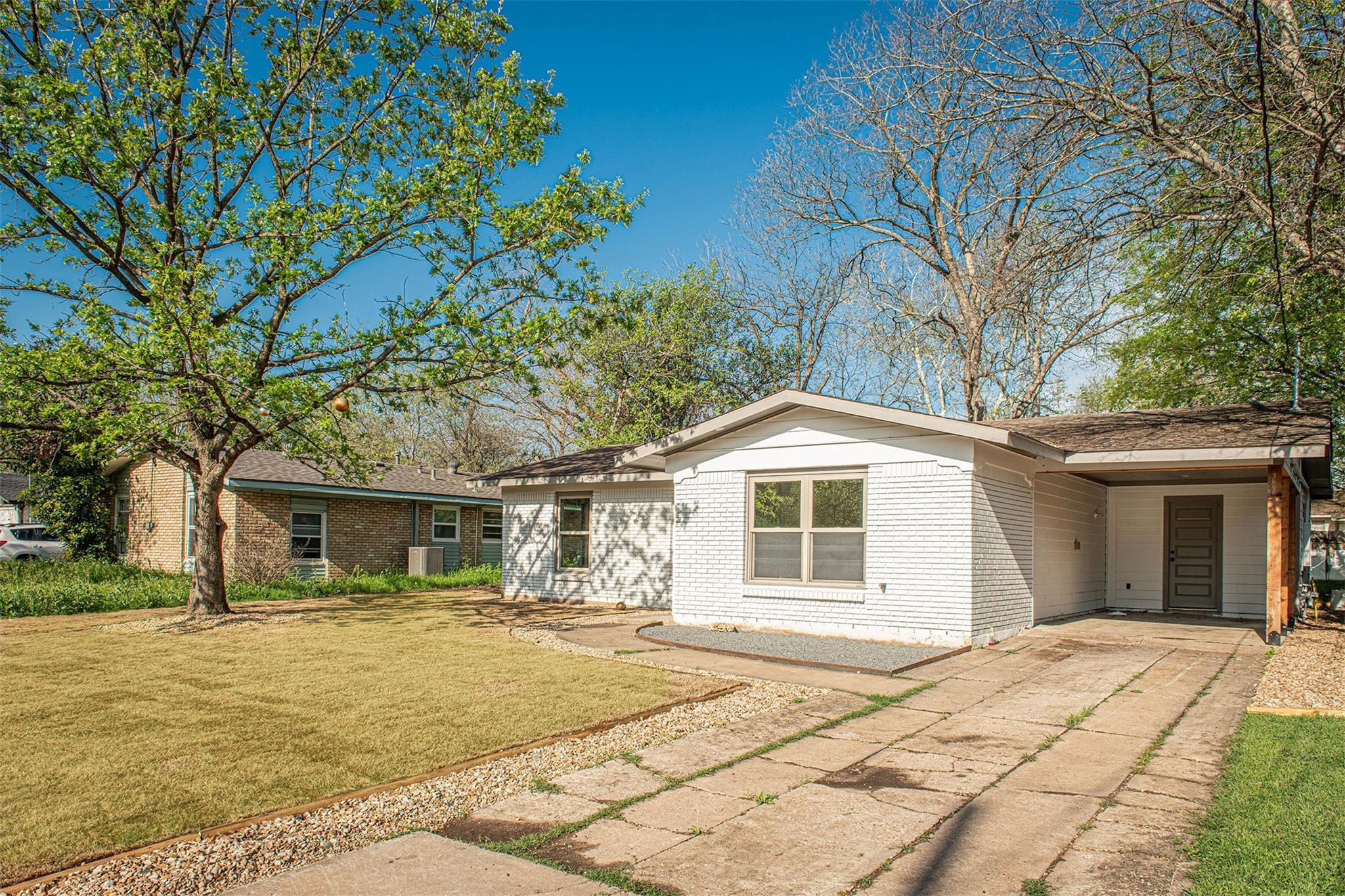 Photo 4 of 26 of 6508 Linda LN house