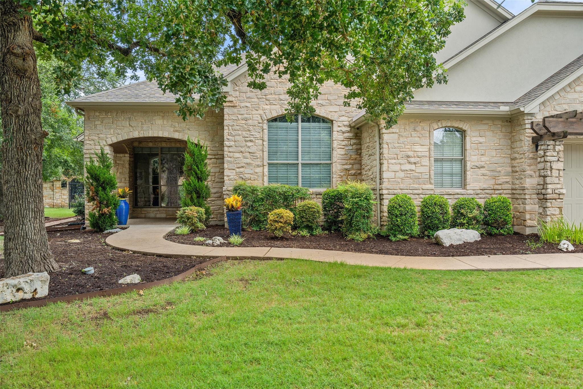 Photo 3 of 40 of 3416 Caladium CIR house