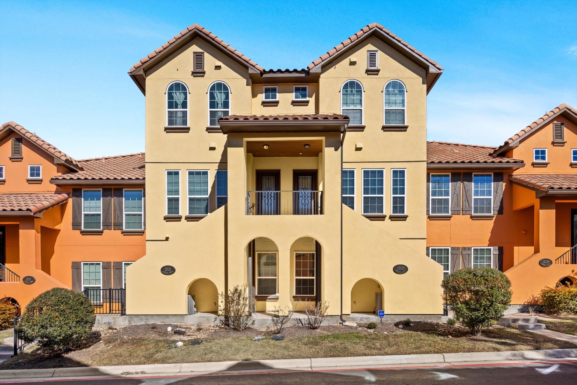 Photo 1 of 40 of 12125 Terraza CIR TH62 townhome