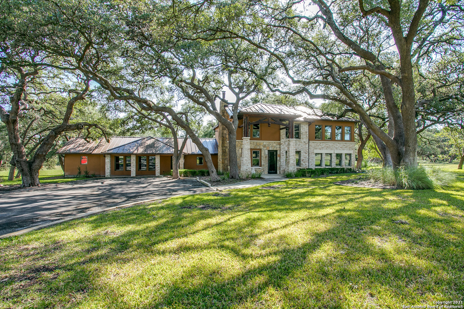 Photo 1 of 63 of 49 SCENIC LOOP RD house