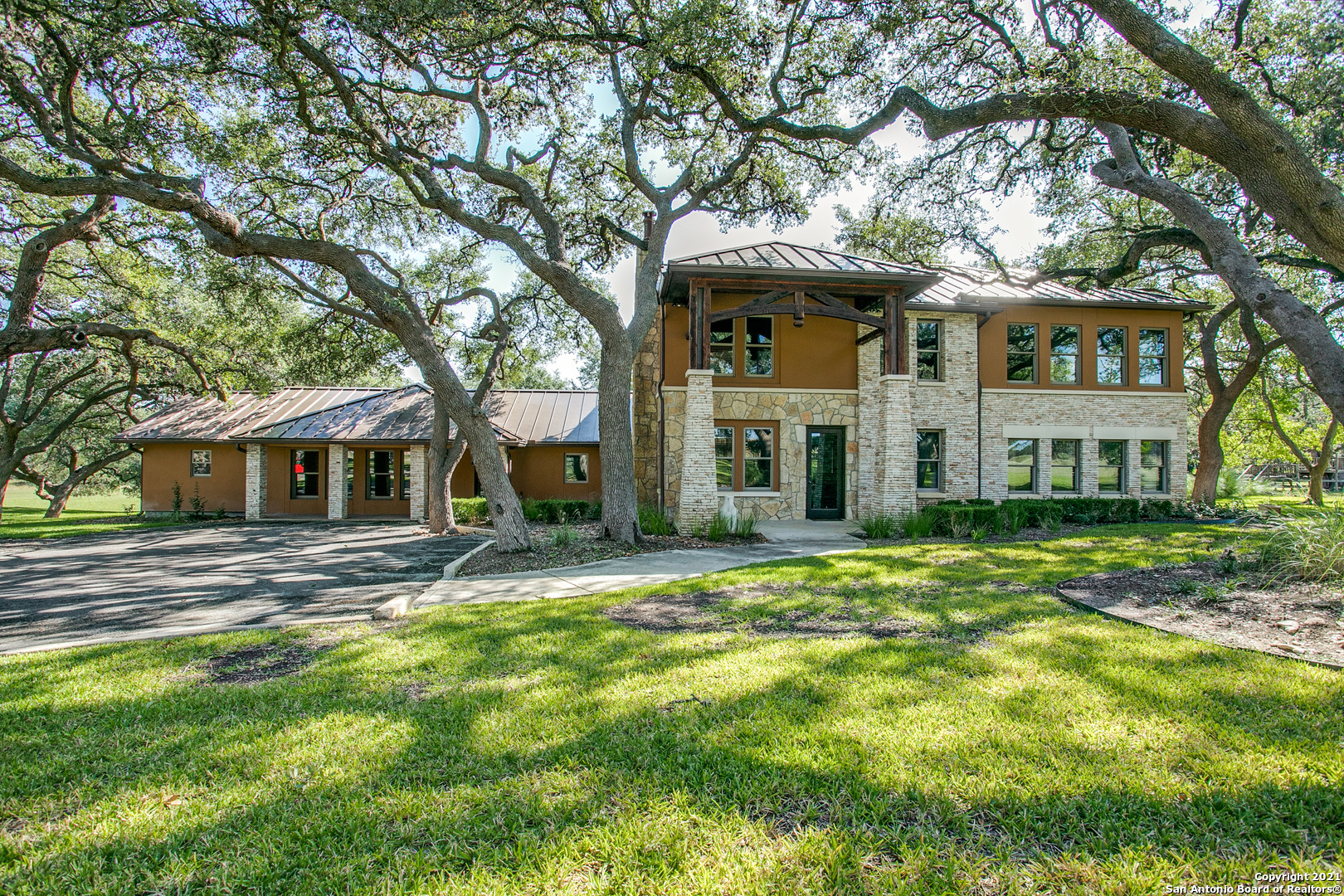 Photo 2 of 63 of 49 SCENIC LOOP RD house