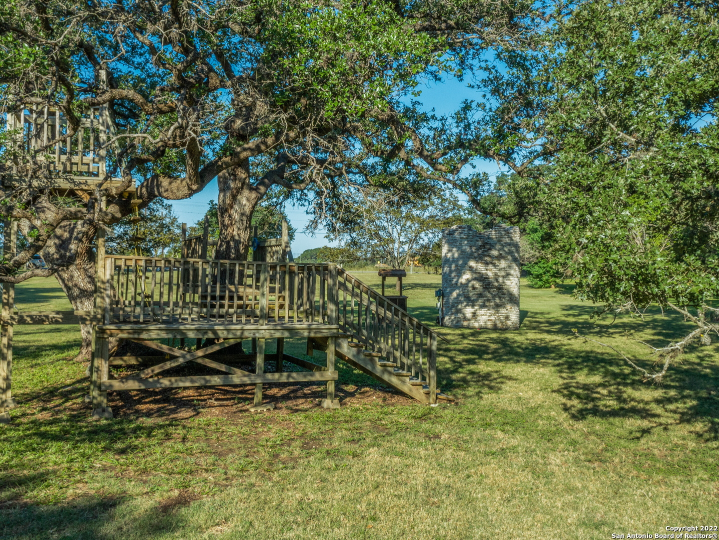 Photo 22 of 63 of 49 SCENIC LOOP RD house