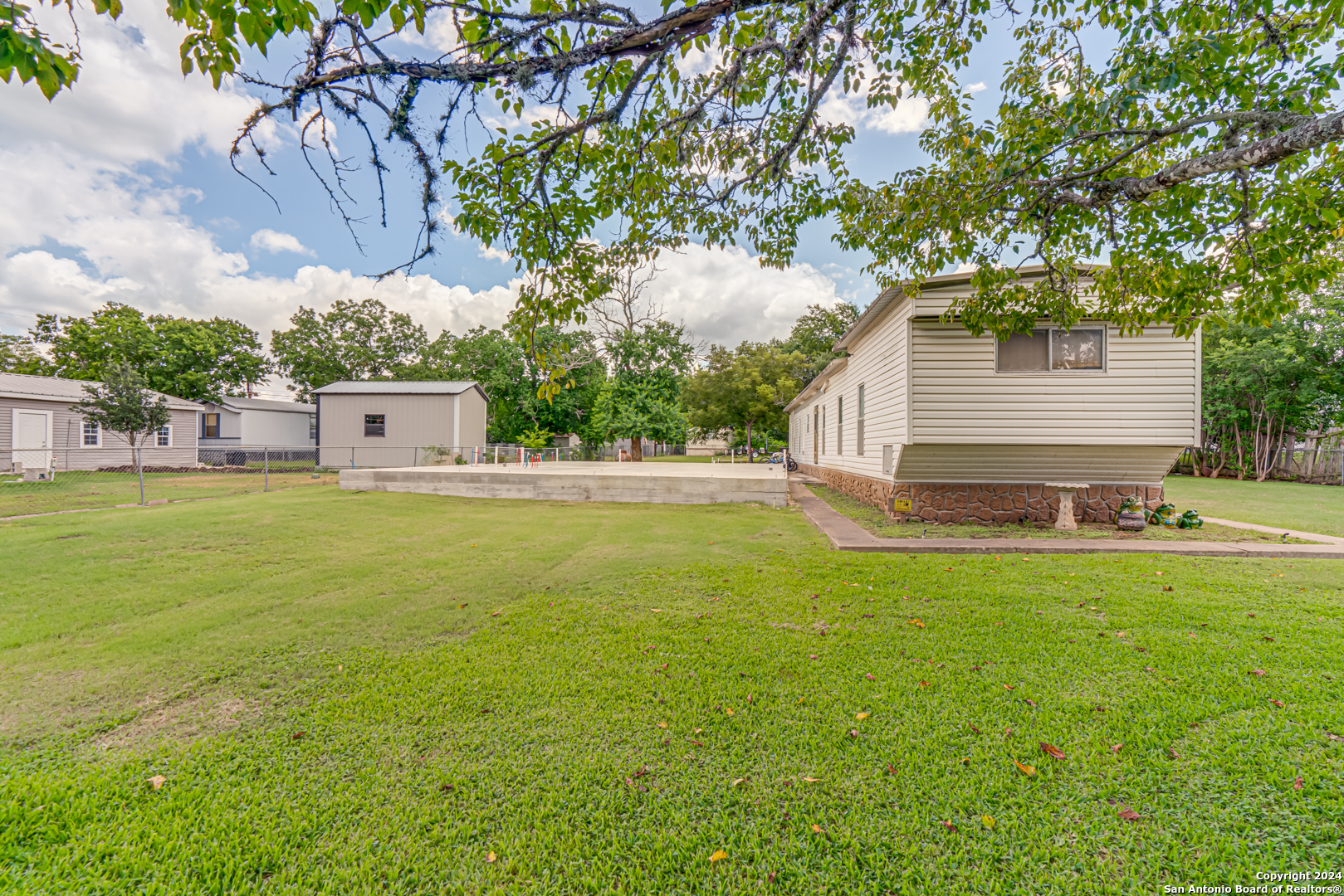 Photo 2 of 14 of 29016 BLUEBERRY DR mobile home