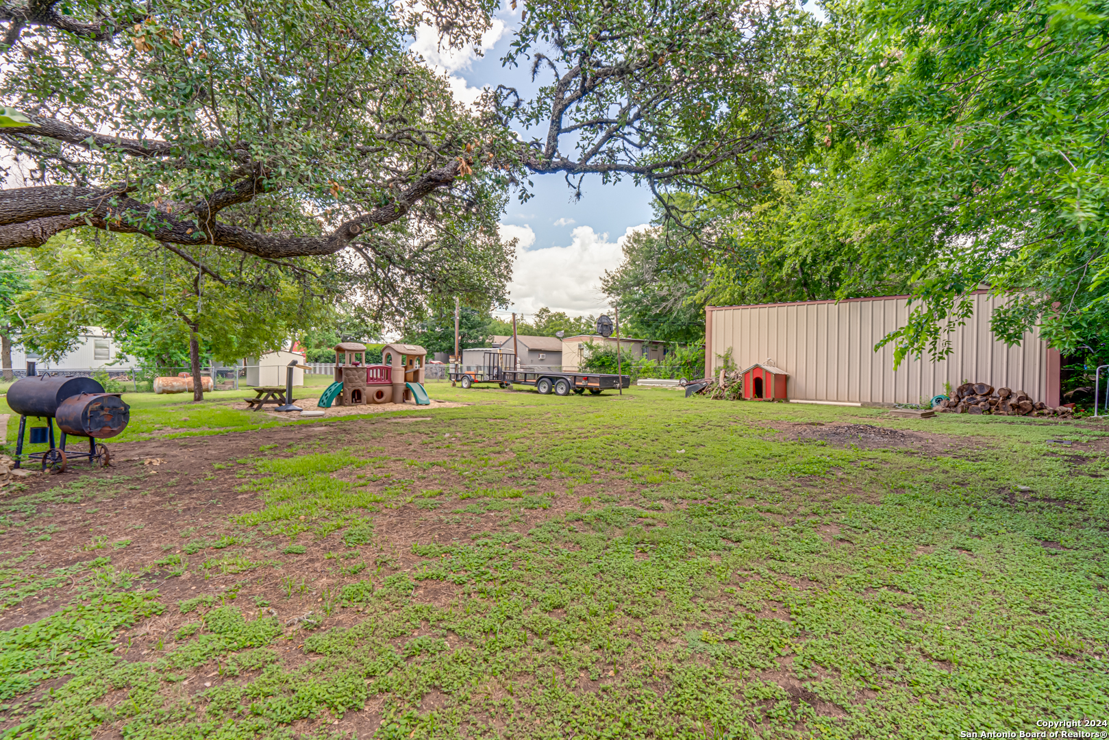 Photo 3 of 14 of 29016 BLUEBERRY DR mobile home