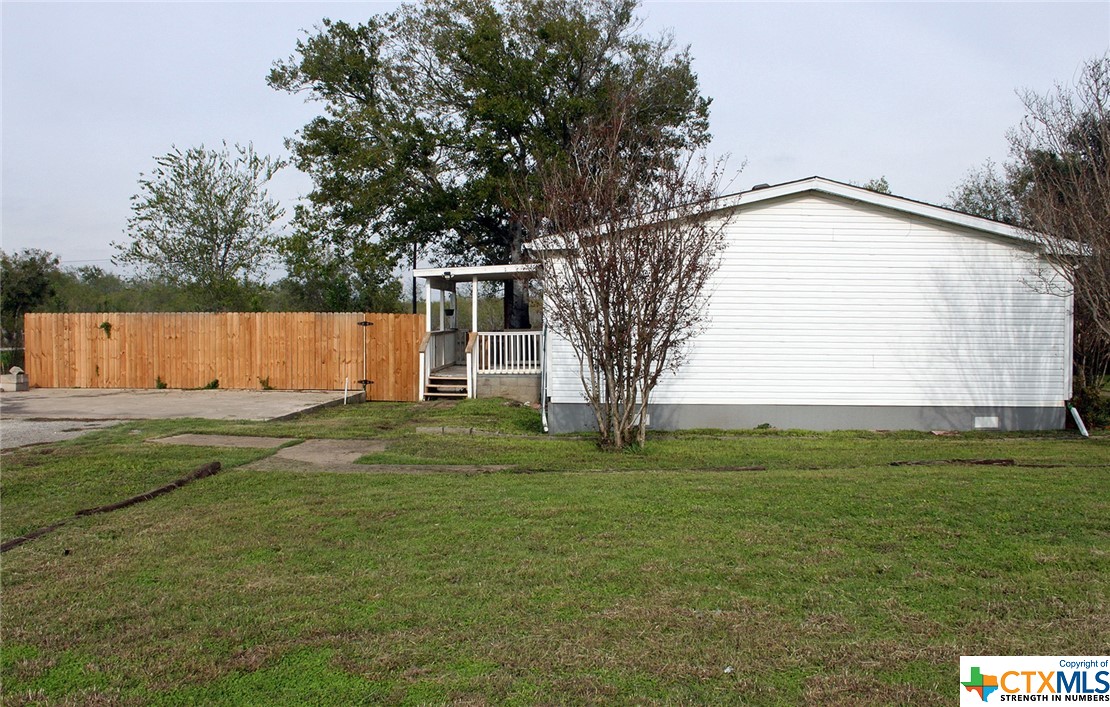 Photo 13 of 33 of 12000 Mustang Mesa Drive mobile home