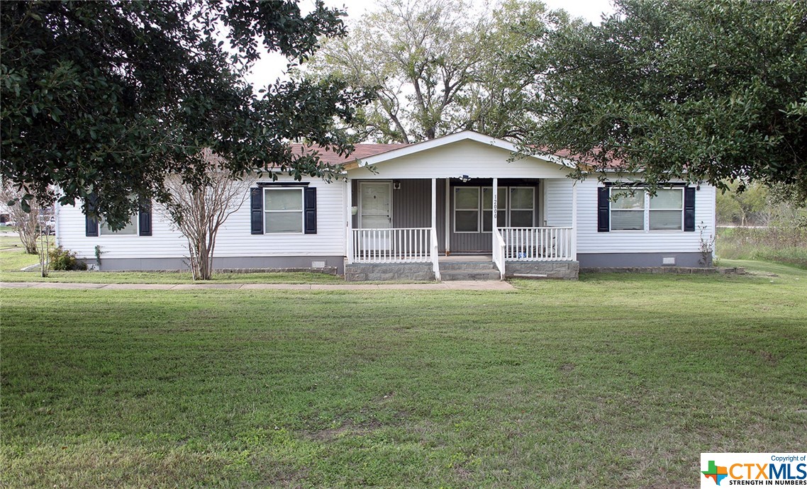 Photo 2 of 33 of 12000 Mustang Mesa Drive mobile home