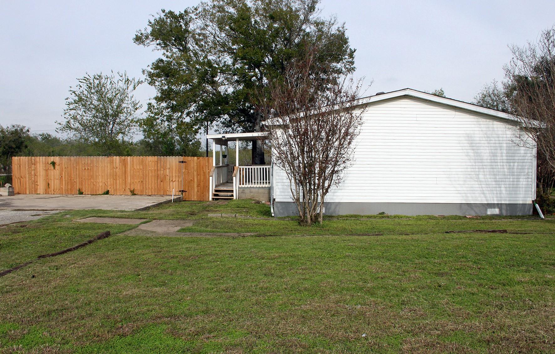 Photo 14 of 34 of 12000 Mustang Mesa DR mobile home