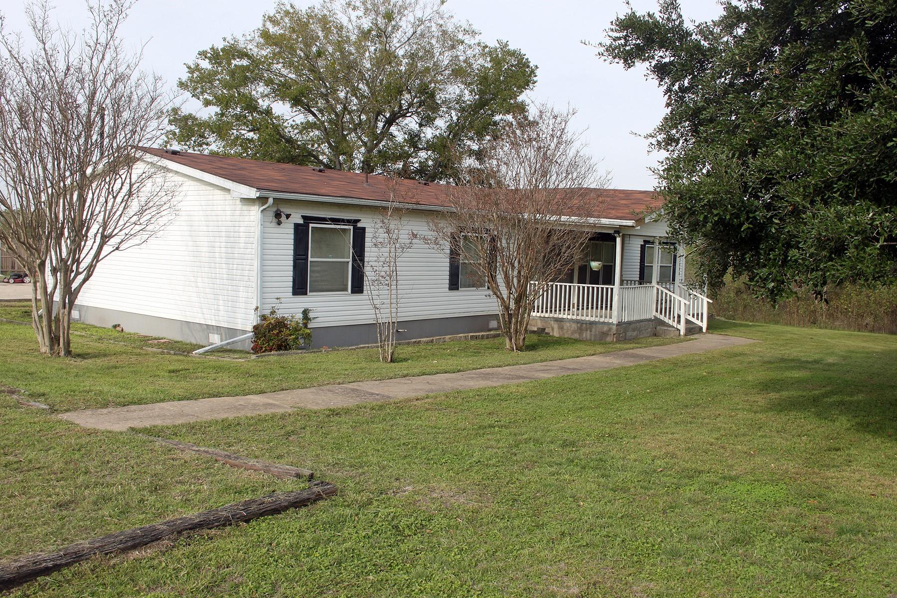 Photo 30 of 34 of 12000 Mustang Mesa DR mobile home