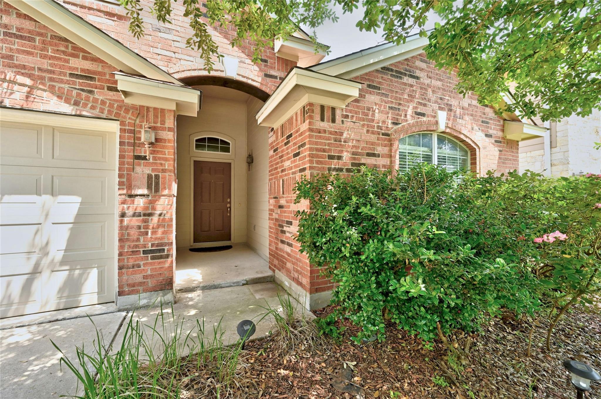 Photo 4 of 28 of 561 Bayou Bend DR house