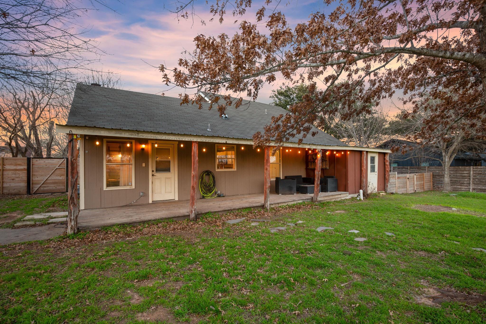 Photo 19 of 25 of 107 Saddle Blanket TRL house