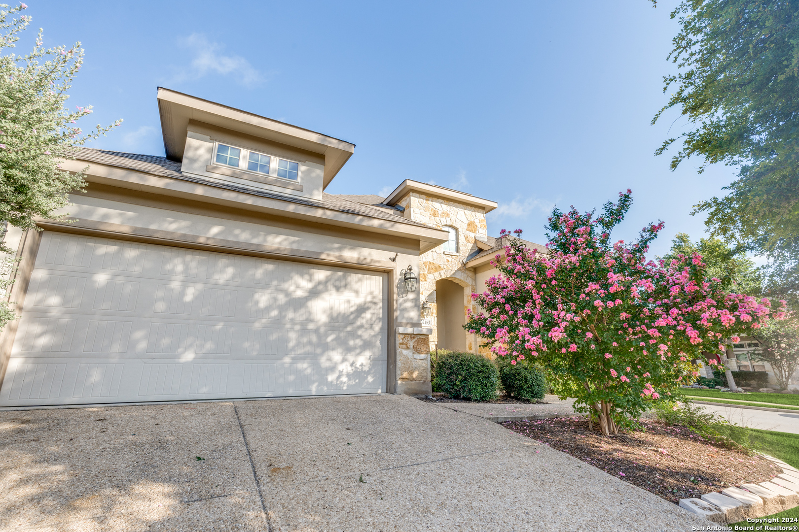 Photo 4 of 26 of 32153 Tamarind Bend house