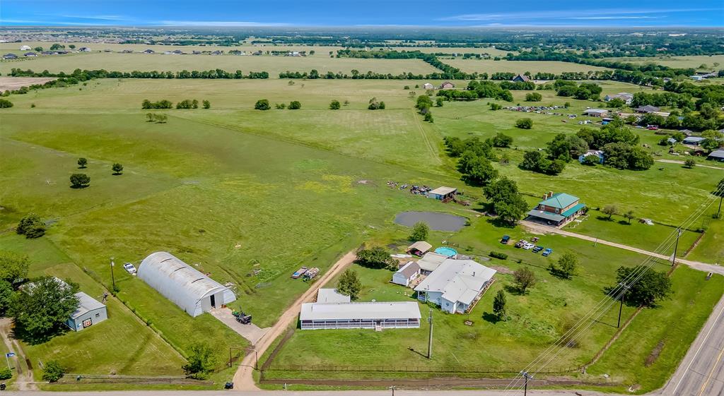 Photo 4 of 39 of 4052 County Road 2612 mobile home