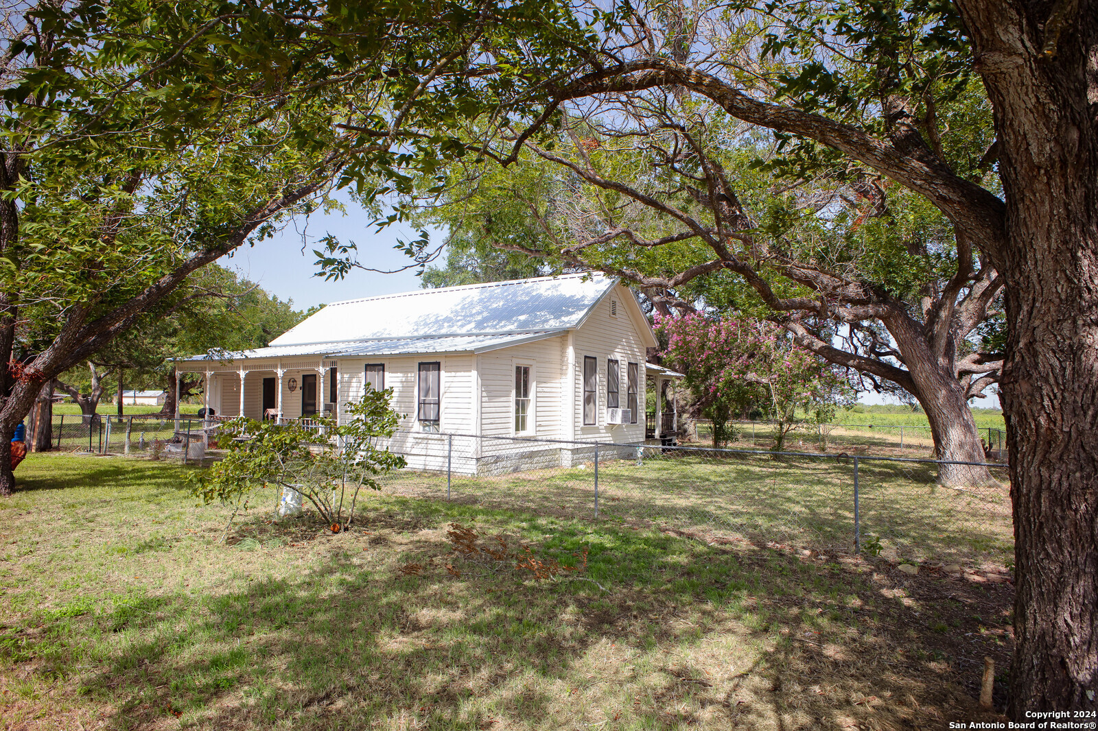 Photo 26 of 49 of 4901 lower seguin land